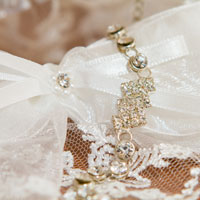 Wedding and bridal accessories - tips image