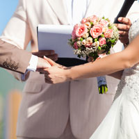 Wedding officiants - tips image